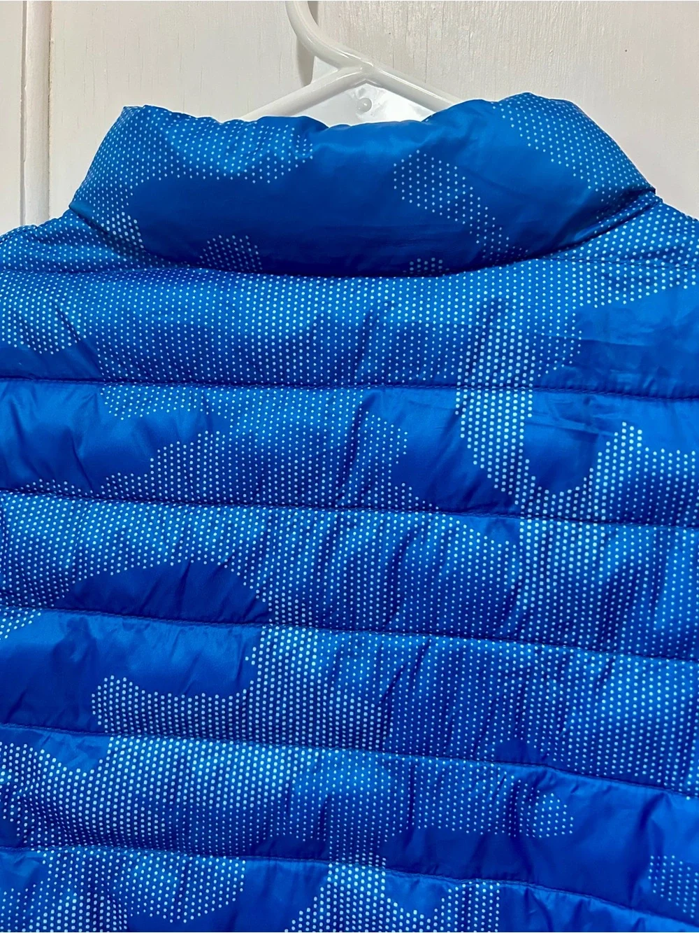 NWOT Lands’ End Boys Packable Puffer Jacket Blue Camo Medium 10-12